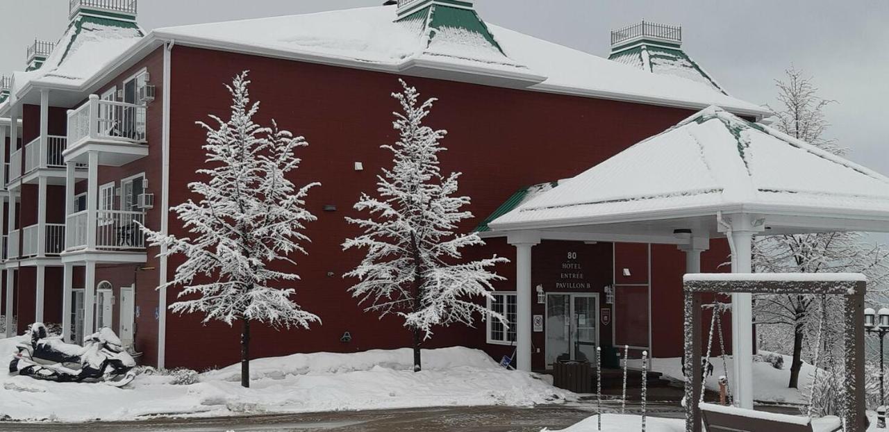Les Pavillons Du Petit Manoir Du Casino La Malbaie Exterior foto