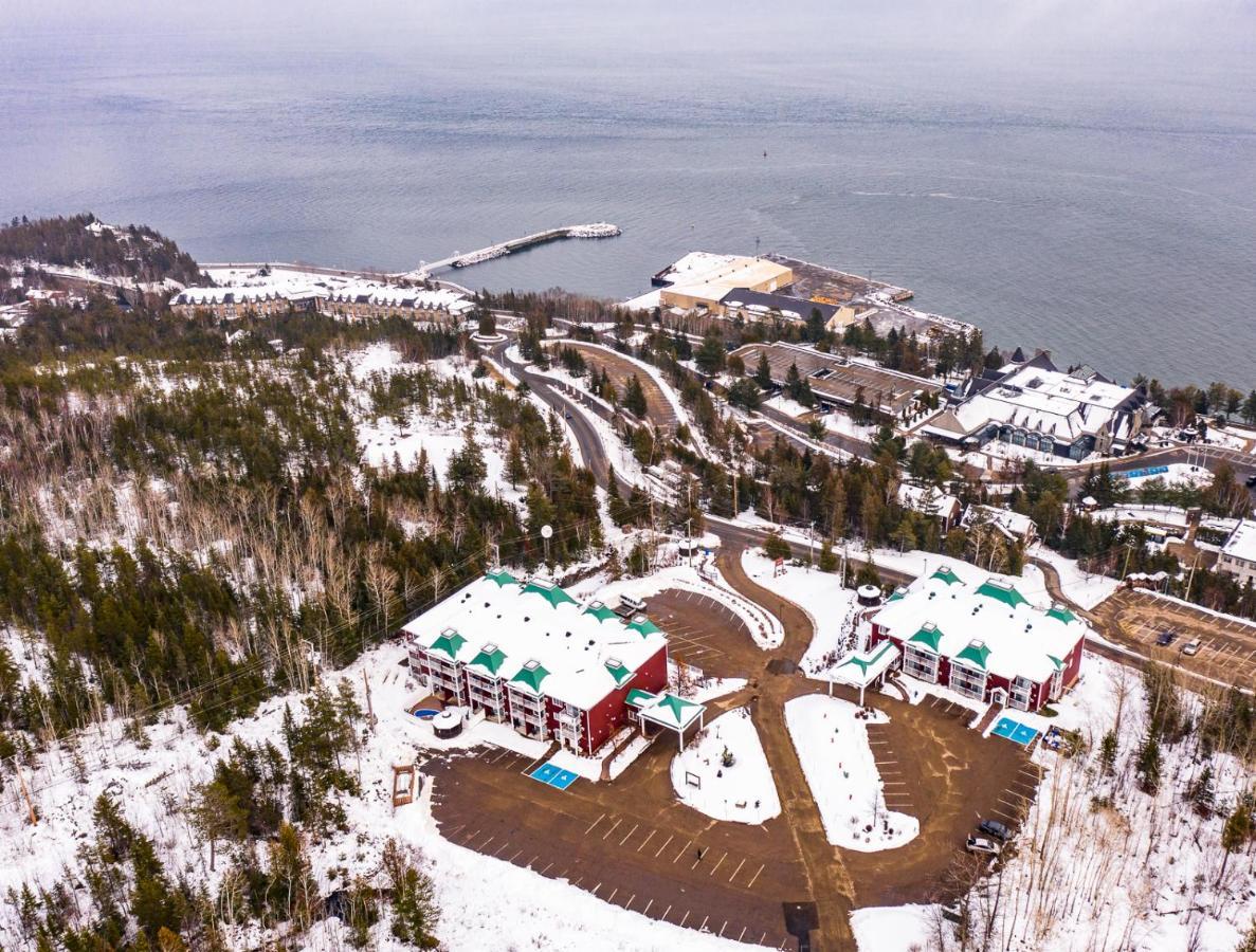 Les Pavillons Du Petit Manoir Du Casino La Malbaie Exterior foto