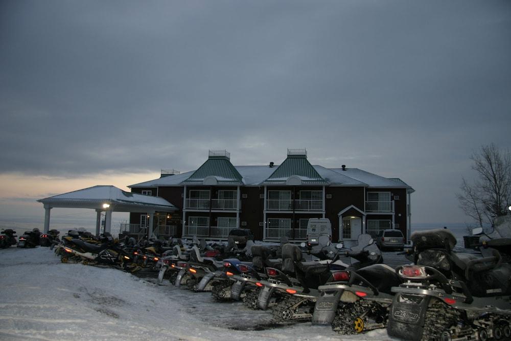 Les Pavillons Du Petit Manoir Du Casino La Malbaie Exterior foto