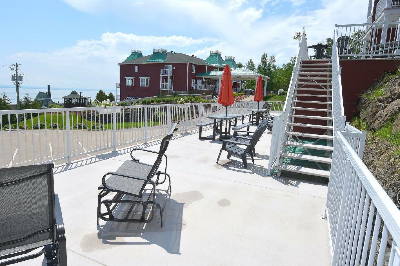 Les Pavillons Du Petit Manoir Du Casino La Malbaie Exterior foto